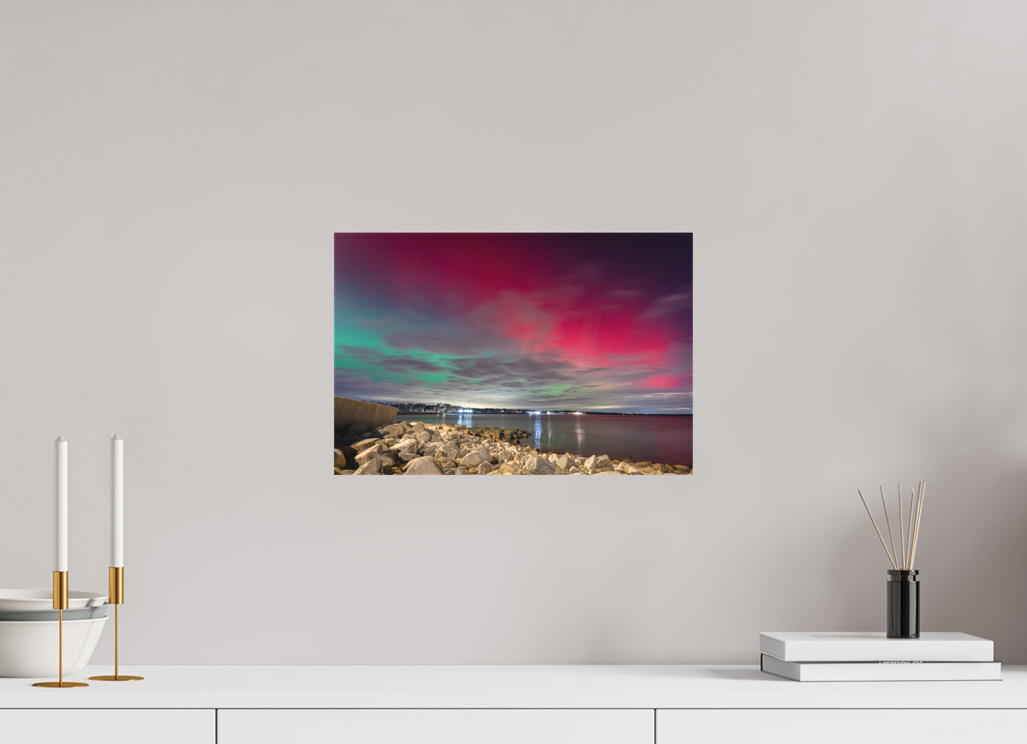 15 x 10″, Matte Canvas Print The Aurora Borealis over Narragansett Beach