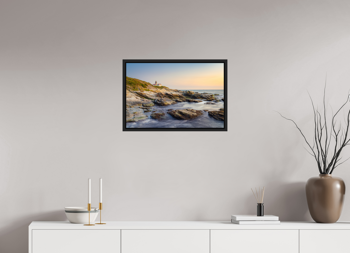 24 x 16″, Photo Print under Acrylic Glass with Black Wood Floater Frame Beavertail Lighthouse