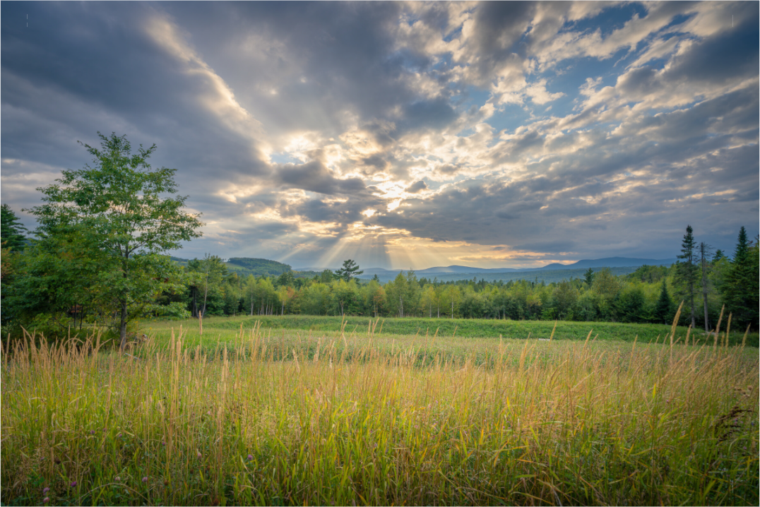 Main image Mountain Sun Rays