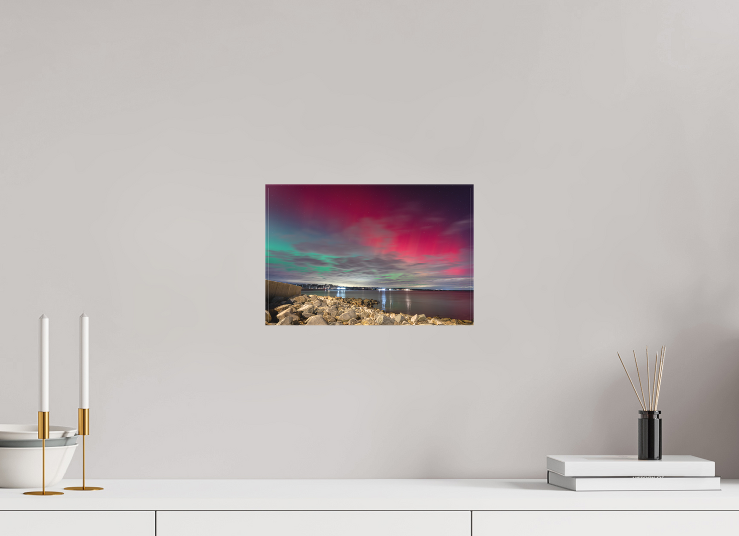 12 x 8″, Matte Canvas Print The Aurora Borealis over Narragansett Beach