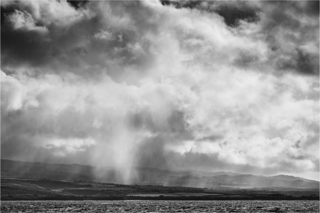 Main image Rain Showers Along the Napali Coast