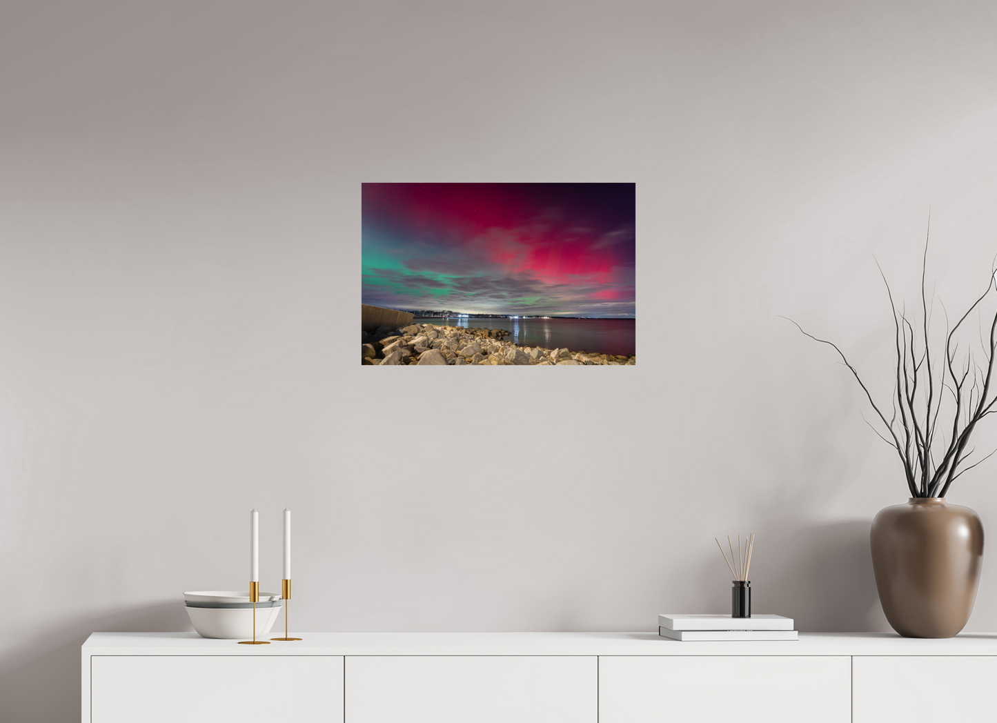 24 x 16″, Premium Metallic Effect Photo Print on Fuji Crystal Pearl Paper The Aurora Borealis over Narragansett Beach