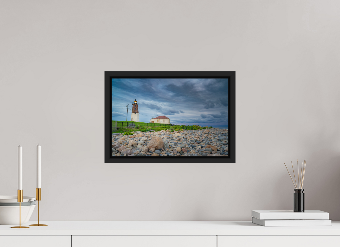 15 x 10″, ChromaLuxe HD Metal Print with Black Wood Floater Frame The Point Judith Lighthouse